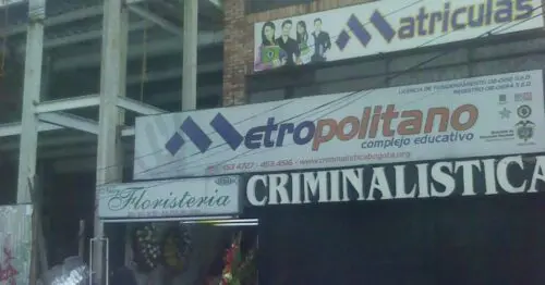 METROPOLITANO COMPLEJO EDUCATIVO BOGOTÁ METROPOLITANO COMPLEJO EDUCATIVO BOGOTÁ